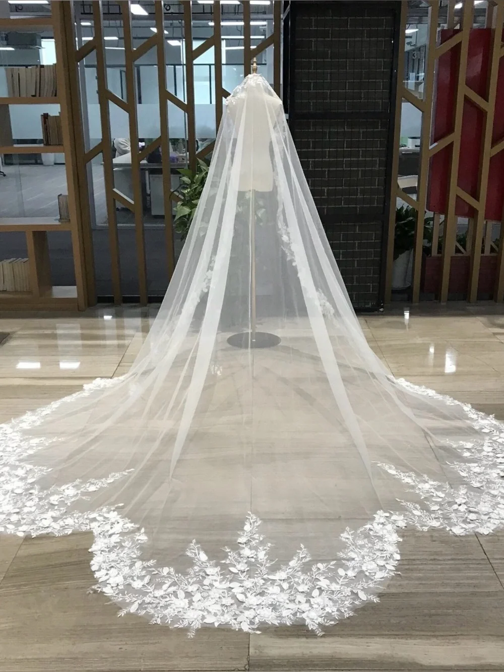 Mantilla Veil (wedding)